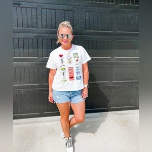 Queen of Sparkles Seltzer Tee- Size Small